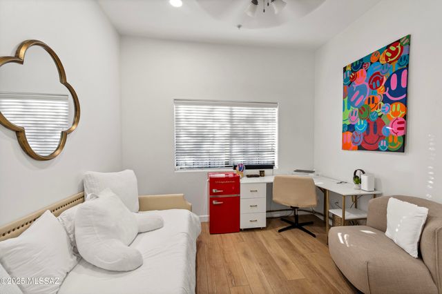 2018 E River Rd Unit 201, Tucson, AZ 85718