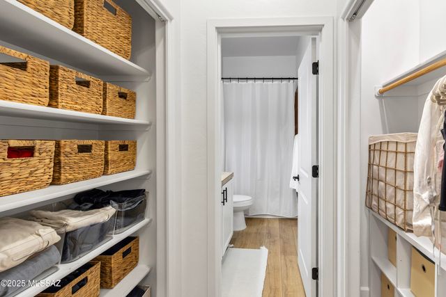 2018 E River Rd Unit 201, Tucson, AZ 85718