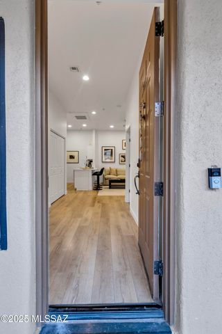 2018 E River Rd Unit 201, Tucson, AZ 85718