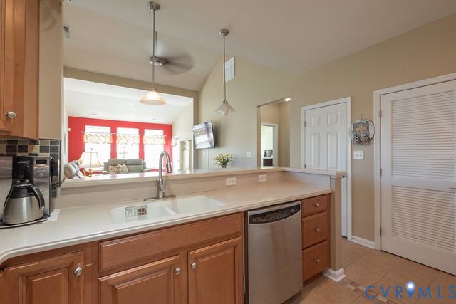 10523 Tea Olive Cir, New Kent, VA 23140