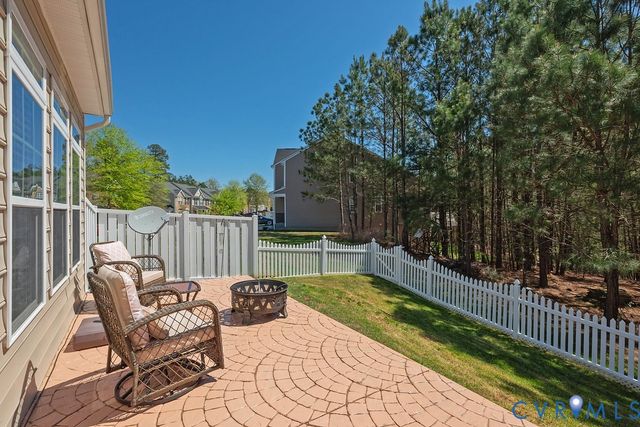 10523 Tea Olive Cir, New Kent, VA 23140