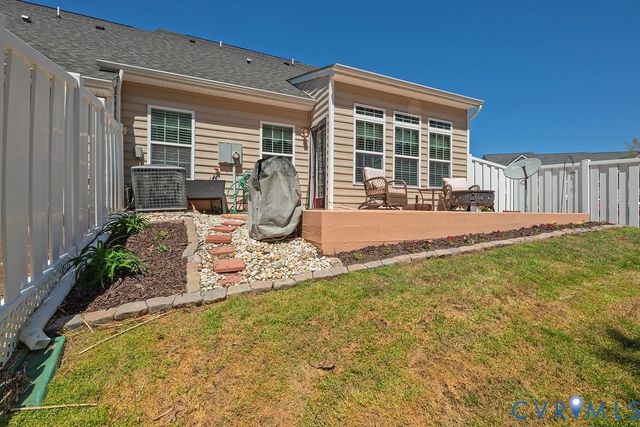 10523 Tea Olive Cir, New Kent, VA 23140