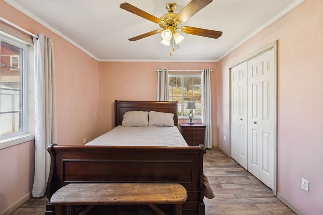 802 Water St, Livingston, TN 38570