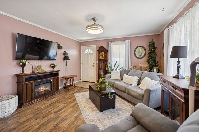 802 Water St, Livingston, TN 38570