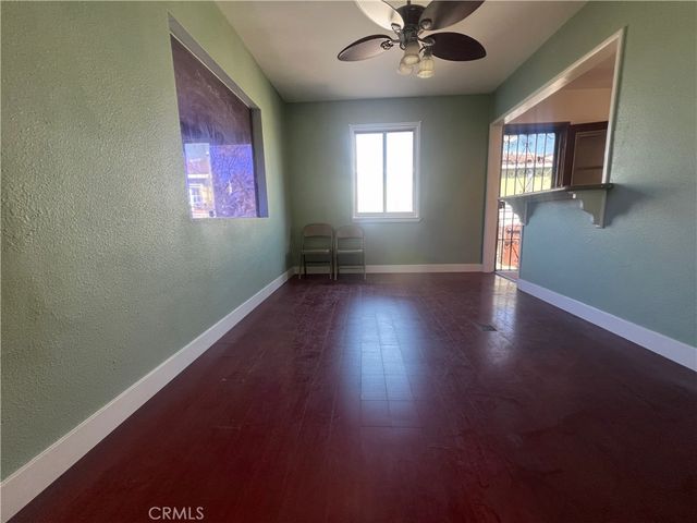 822 S Chester, Compton, CA 90221
