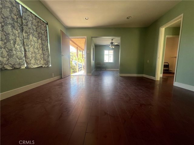 822 S Chester, Compton, CA 90221