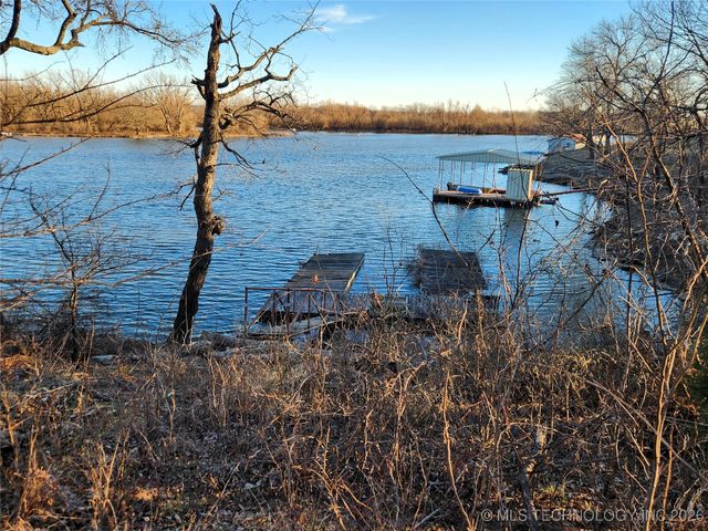 425 Leisure Land, Big Cabin, OK 74332