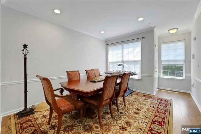 28 Masterson Court, Waldwick, NJ 07463
