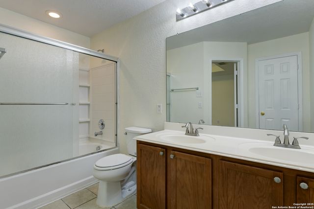 6722 Loma Vino, San Antonio, TX 78233