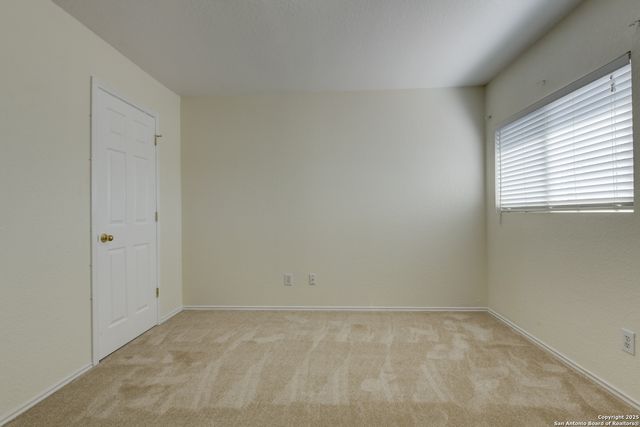 6722 Loma Vino, San Antonio, TX 78233