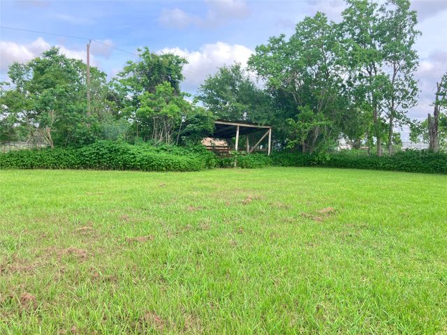 13007 28th Street, Santa Fe, TX 77510