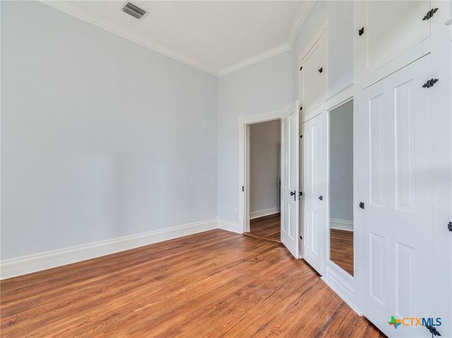 351 N Guenther Avenue, New Braunfels, TX 78130