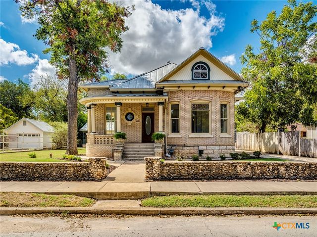 351 N Guenther Avenue, New Braunfels, TX 78130