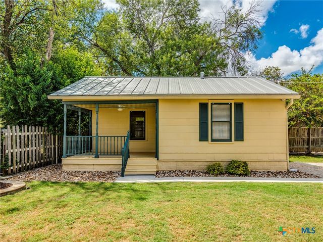 351 N Guenther Avenue, New Braunfels, TX 78130
