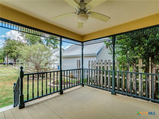351 N Guenther Avenue, New Braunfels, TX 78130