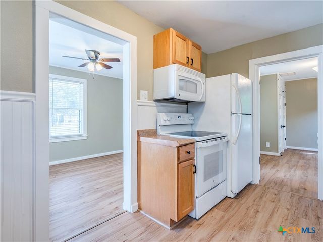 351 N Guenther Avenue, New Braunfels, TX 78130
