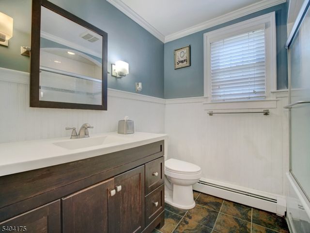 812 Washington Ave, Linden City, NJ 07036