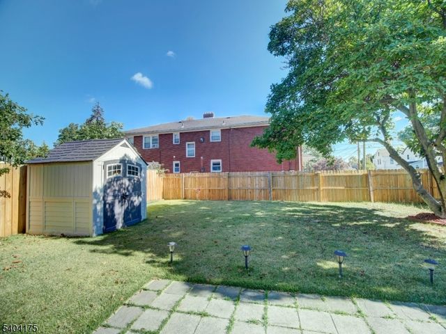 812 Washington Ave, Linden City, NJ 07036