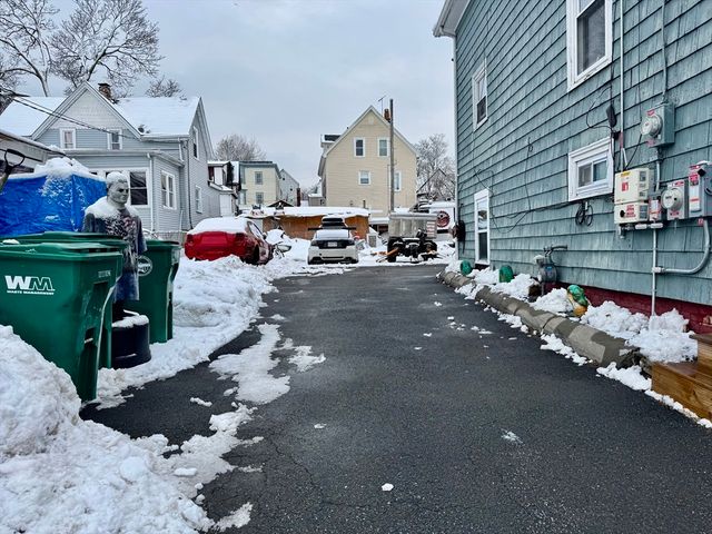 90 Sherdian St, Lynn, MA 01902