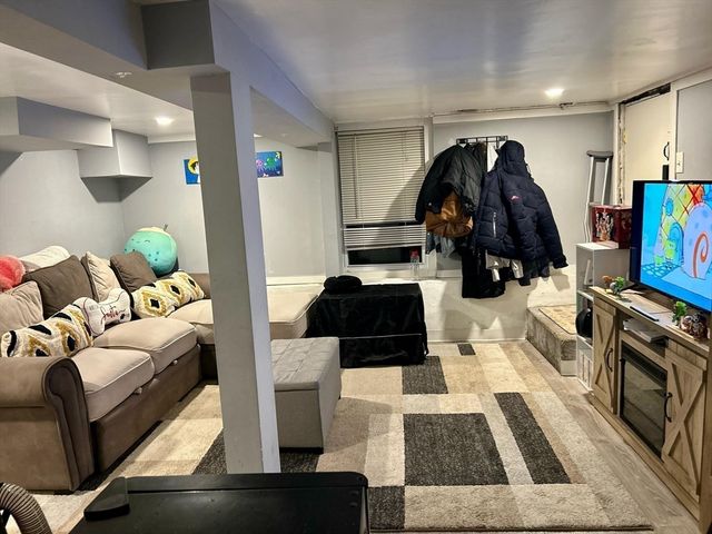 90 Sherdian St, Lynn, MA 01902