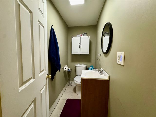 90 Sherdian St, Lynn, MA 01902