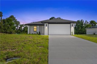 2810 73rd ST W, Lehigh Acres, FL 33971