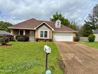 420 Vining Court, Byram, MS 39272