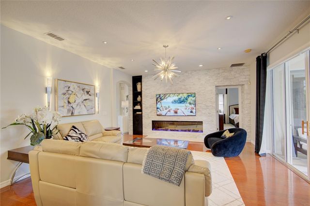 1185 STELLAR DRIVE, Oviedo, FL 32765