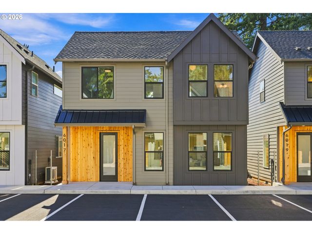 6017 Se TENINO St A, Portland, OR 97206