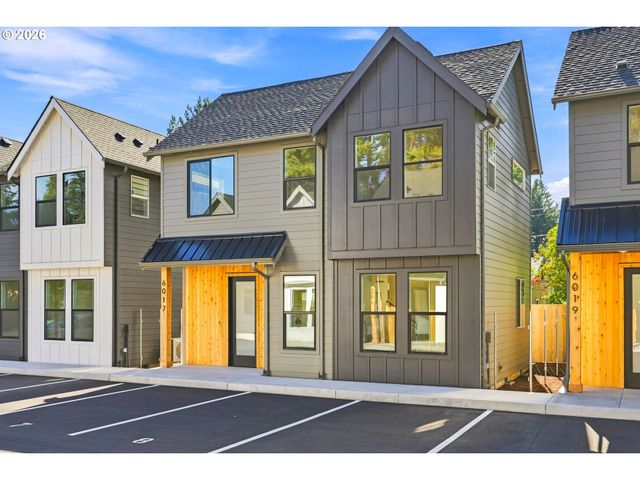 6017 Se TENINO St A, Portland, OR 97206