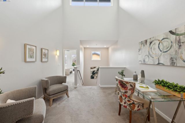 303 Bowsman Ct 144, Oakland, CA 94601