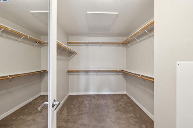303 Bowsman Ct 144, Oakland, CA 94601