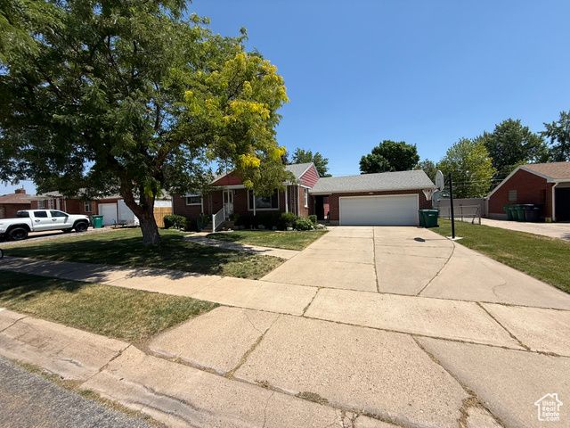 5140 S 2175 W, Roy, UT 84067