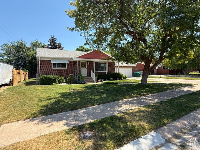 5140 S 2175 W, Roy, UT 84067