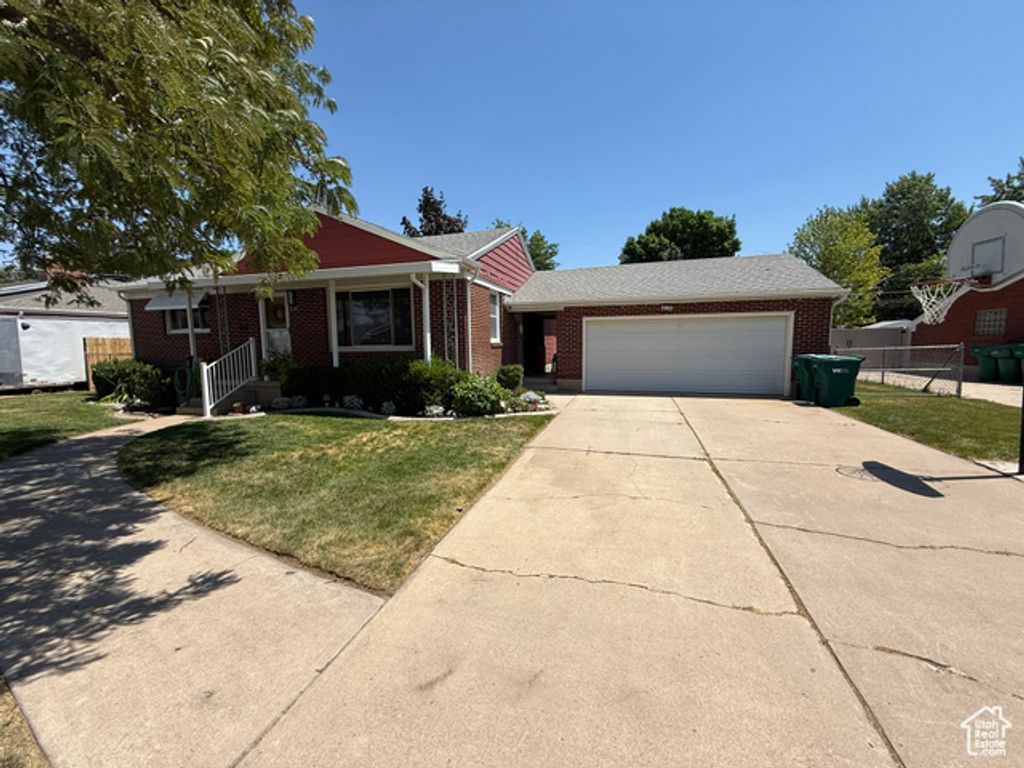 5140 S 2175 W, Roy, UT 84067