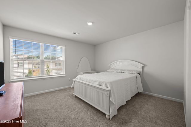 1012 Kellie Court, New Bern, NC 28562