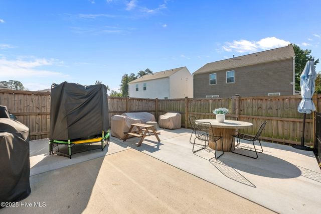 1012 Kellie Court, New Bern, NC 28562