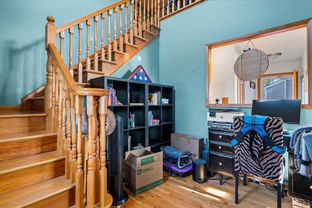 214 Pipe Stave Hollow Road, Mount Sinai, NY 11766