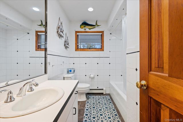 214 Pipe Stave Hollow Road, Mount Sinai, NY 11766