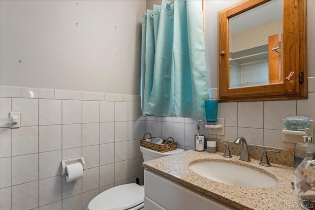 214 Pipe Stave Hollow Road, Mount Sinai, NY 11766