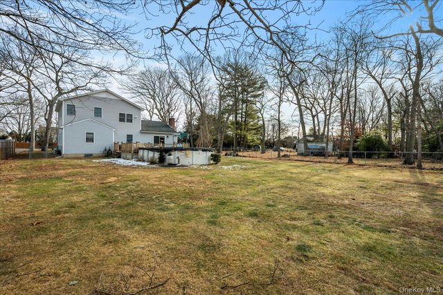 214 Pipe Stave Hollow Road, Mount Sinai, NY 11766