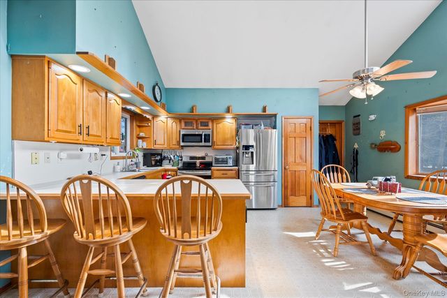 214 Pipe Stave Hollow Road, Mount Sinai, NY 11766