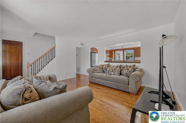 1933 Eastman Avenue, Bethlehem City, PA 18018