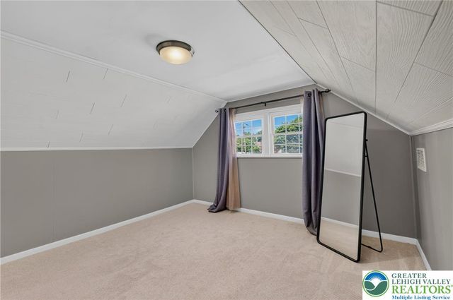 1933 Eastman Avenue, Bethlehem City, PA 18018