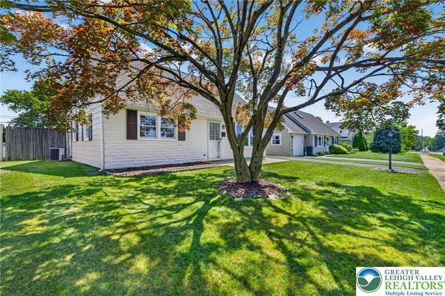 1933 Eastman Avenue, Bethlehem City, PA 18018