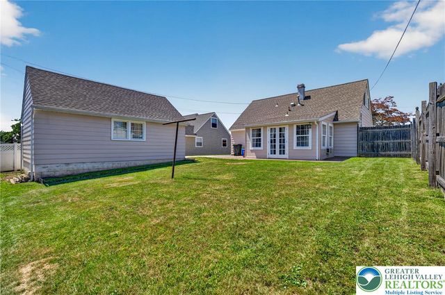 1933 Eastman Avenue, Bethlehem City, PA 18018