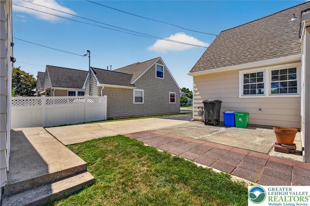 1933 Eastman Avenue, Bethlehem City, PA 18018