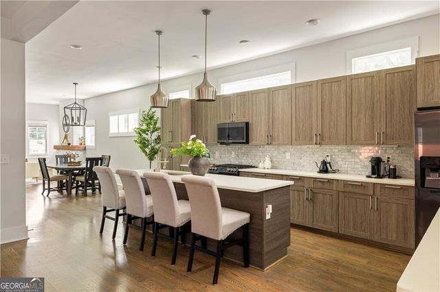 1352 Donnelly Avenue SW, Atlanta, GA 30310