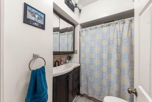 8440 Joliet Road, Mccook, IL 60525