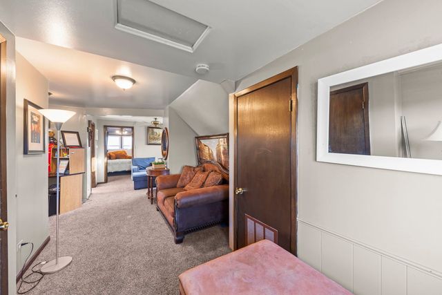 8440 Joliet Road, Mccook, IL 60525